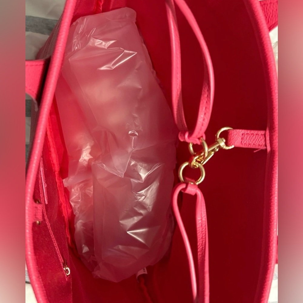 Ruby Ribbon Tote in Red NEW - Picture 3 of 4